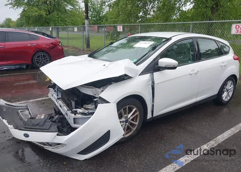 2016 Ford Focus Se z USA, uszkodzony, nr VIN 1FADP3K29GL354594